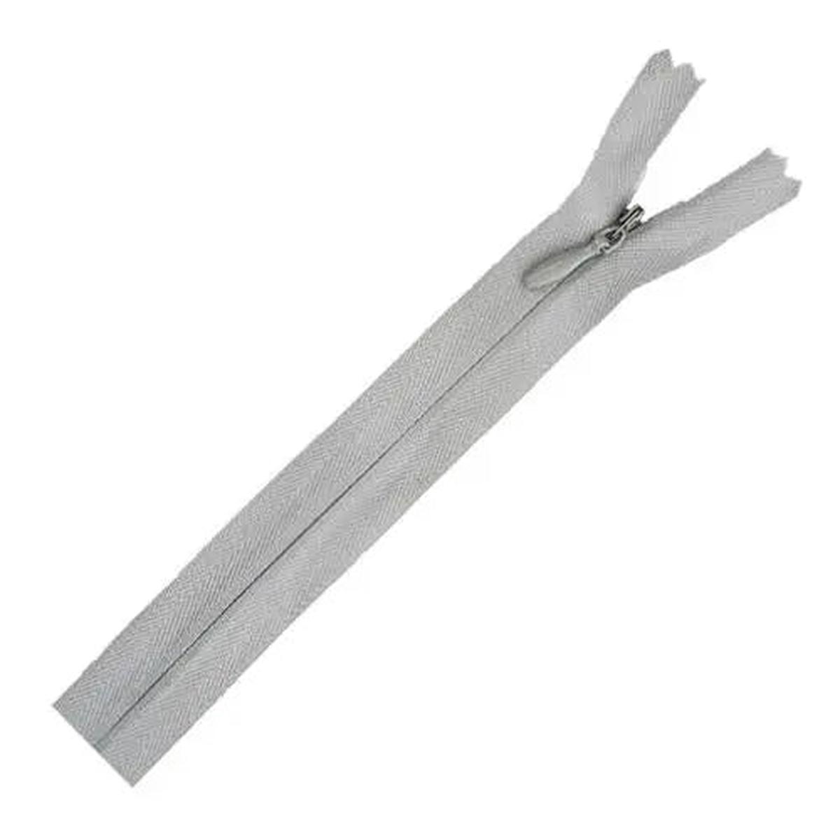 Poly Invisible Zipper 20 - 22" F8422-550 by Coats & Clark