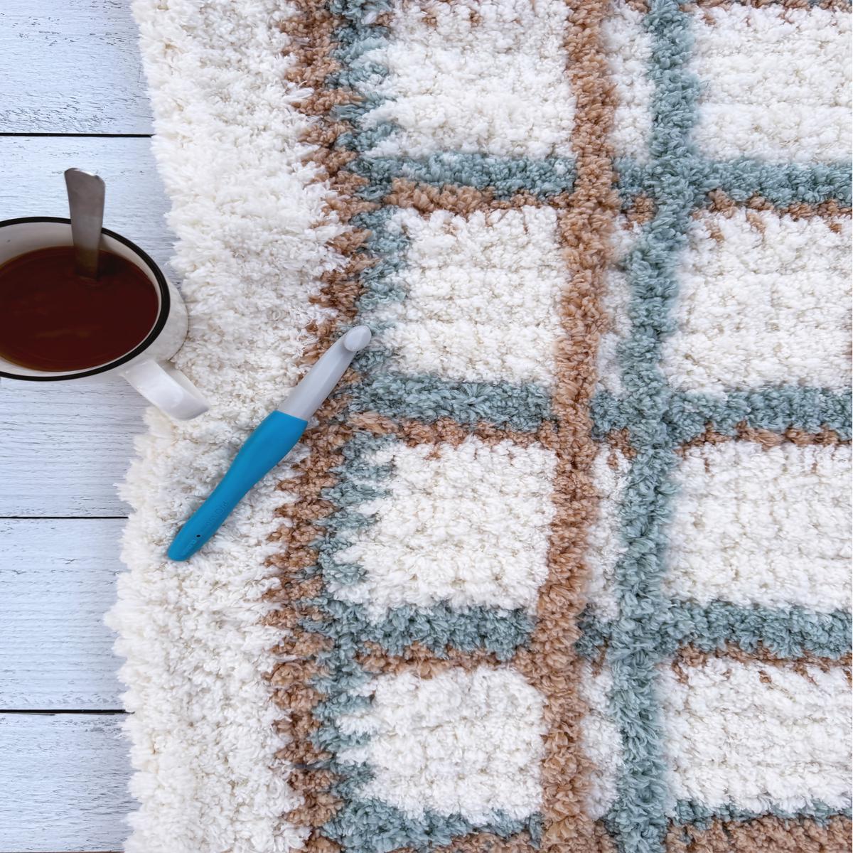 Tartan Plaid Sherpa Blanket (Crochet)