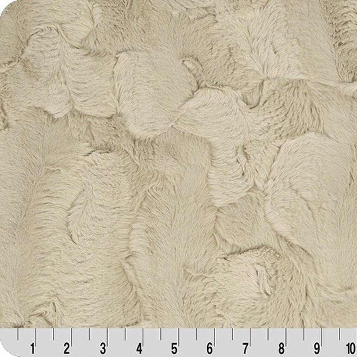 Hide Champagne 2 Yard Luxe Cuddle Cut